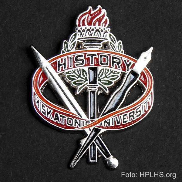 Miskatonic Universitts Anstecknadel - History