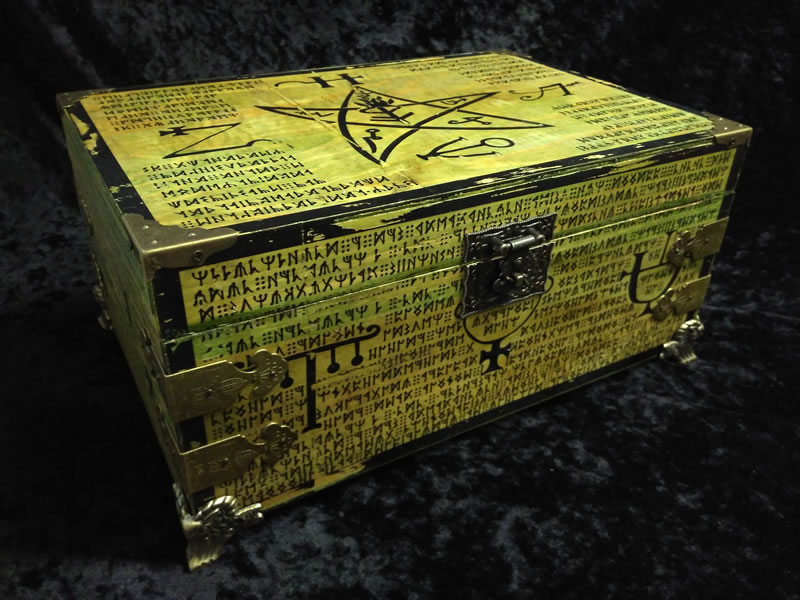 Holzschatulle - Gre: Gro - Motiv: lteres Zeichen nach August Derleth und H. P. Lovecraft