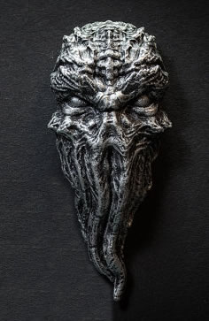 Cthulhu-Khlschrank-Magnet (Patinierte Silber-Version)